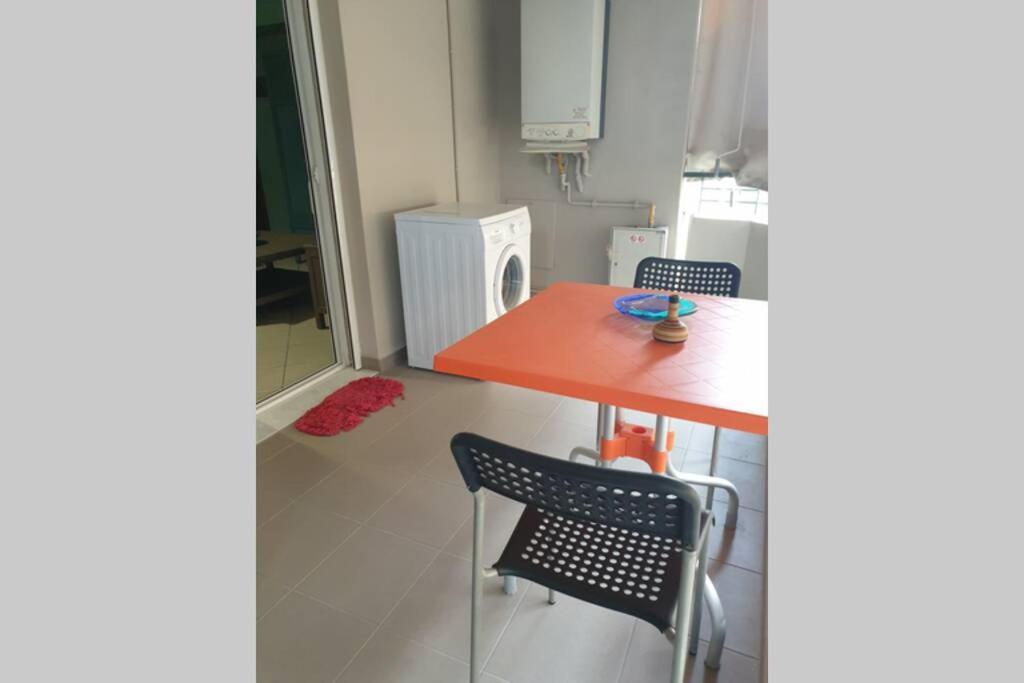 Central Studio Very Close To The Port Of 볼로스 외부 사진